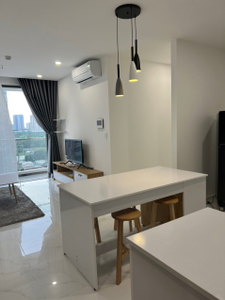  Căn hộ D'Lusso hướng ban công tây bắc đầy đủ nội thất diện tích 68.5m²