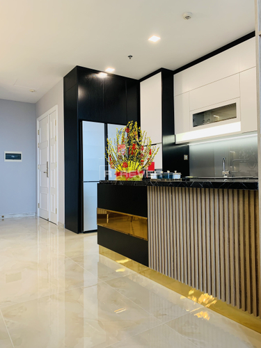  Căn hộ Vinhomes Golden River đầy đủ nội thất diện tích 121.8m²