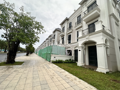 z4346129039362_8a54298ac790c40fe2501c0fb1551016.jpg Nhà phố Đường NX Vinhomes Grand Park, diện tích 200m²