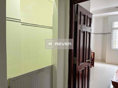 Nhà phố Quận 5 Nhà phố thiết kế 1 trệt, 3 lầu diện tích đất 40m2 rộng thoáng.