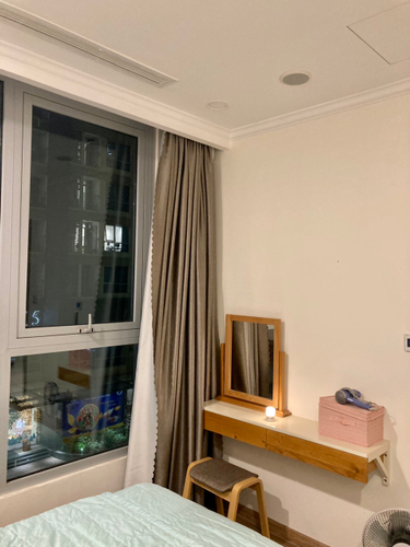 Căn hộ Vinhomes Central Park, Quận Bình Thạnh Căn hộ cao cấp Vinhomes Central Park tầng 2, bàn giao đầy đủ nội thất.