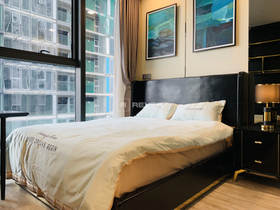  Căn hộ Vinhomes Golden River đầy đủ nội thất diện tích 121.8m²