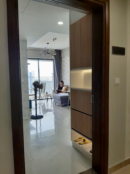 Căn hộ Masteri An Phú hướng ban công đông nam đầy đủ nội thất