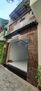 Nhà phố Quận 7 Nhà phố có diện tích 4mx 12m vuông vắn, khu vực dân cư đông đúc.