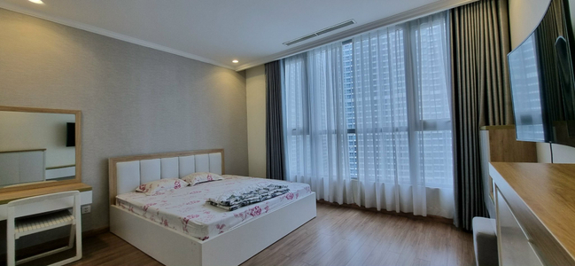 6623bf1e74cad898fd9ec2fc218e5ab3.jpg Căn hộ Vinhomes Central Park hướng ban công nam đầy đủ nội thất diện tích 120m²