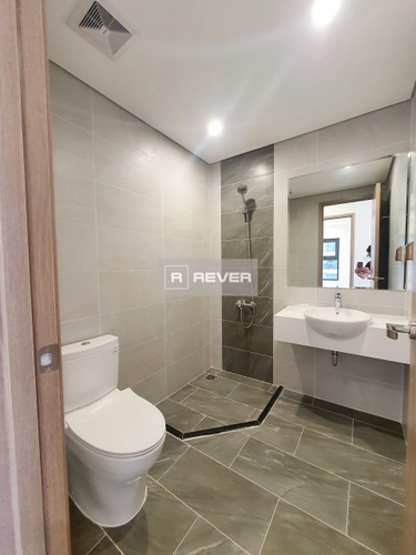  Căn hộ Vinhomes Grand Park tầng cao mát mẻ, nội thất cơ bản.