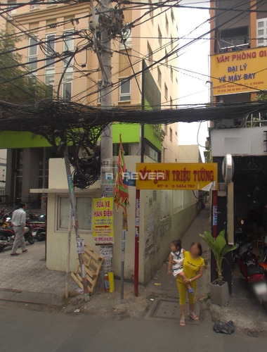  Nhà phố Đường Nguyễn Trọng Tuyển 2 tầng diện tích 32m² hướng đông pháp lý sổ hồng.