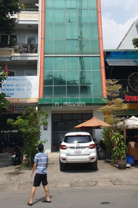 Nhà phố đường Vũ Tông Phan, diện tích 100m², pháp lý Sổ đỏ