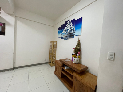 Căn hộ Sky 9, Quận 9 Căn hộ Sky 9 tầng thấp cửa hướng Bắc, nội thất cơ bản.