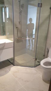  Căn hộ Vinhomes Central Park hướng ban công nam nội thất cơ bản diện tích 79m²