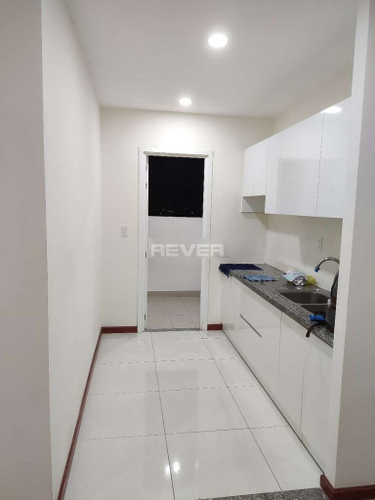 Căn hộ Diamond Riverside, Quận 8 Căn hộ Diamond Riverside tầng thấp tiện di chuyển, không nội thất.