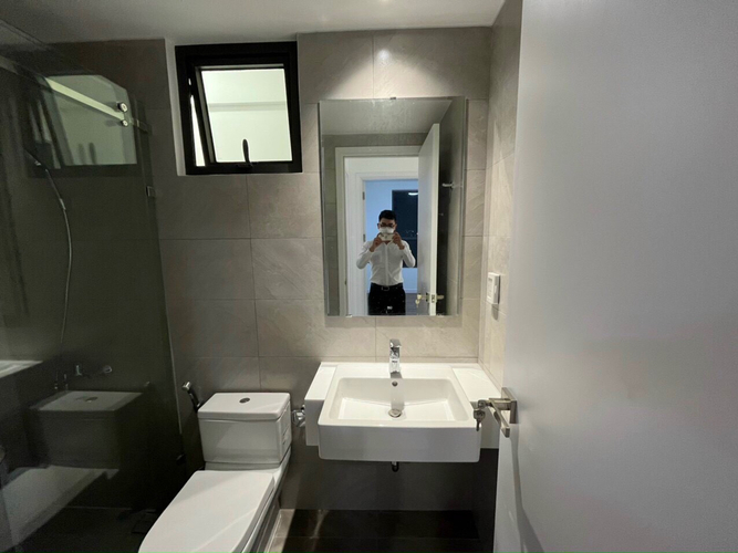  Căn hộ D'Lusso hướng ban công đông nam không có nội thất diện tích 68.5m²