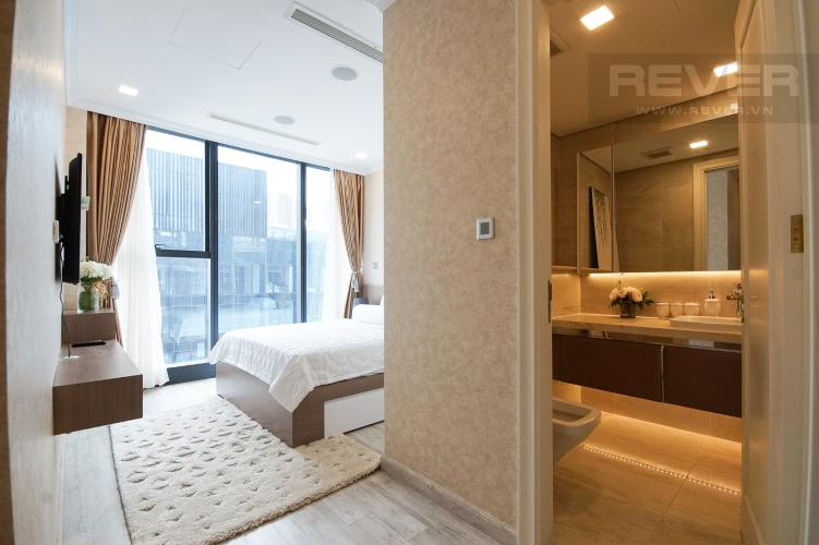  Căn hộ Vinhomes Golden River đầy đủ nội thất diện tích 159.5m².