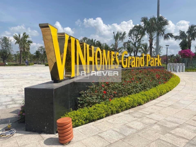  Căn hộ cao cấp Vinhomes Grand Park tầng cao view đón gió mát mẻ.