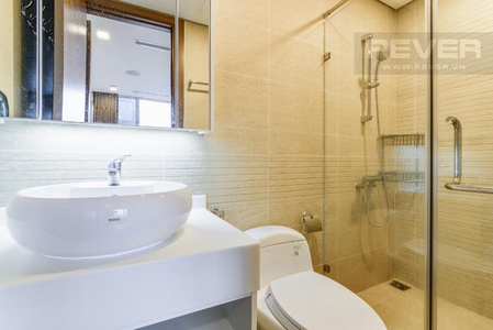 Căn hộ Vinhomes Central Park, Quận Bình Thạnh Căn hộ Vinhomes Central Park tầng 10 diện tích 79.2m2, đầy đủ nội thất.