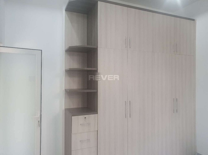 Nhà phố Quận 9 Nhà phố có cửa hướng Bắc mát mẻ, diện tích đất 10m x 18m.