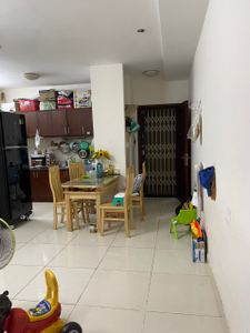 Căn hộ Phú Thạnh Apartment có 1 phòng ngủ, nội thất cơ bản.