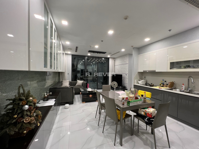 z4018613948050_b277d65c522252452a216cd84c67fe84.jpg Căn hộ Vinhomes Golden River, diện tích 78.5m²