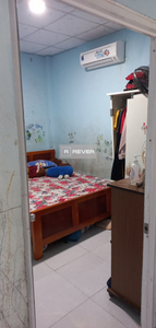  Nhà cấp 4 diện tích đất 245.2m2 rộng thoáng, có sân rộng để được xe hơi.