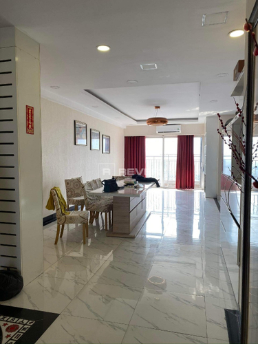  Căn hộ Sunrise City đầy đủ nội thất diện tích 250m².