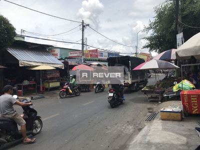 Nhà phố Quận Bình Tân Nhà nguyên căn ngay chợ Bình Trị Đông sầm uất, thiết kế 1 trệt và 3 lầu.