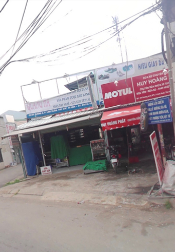 Đất nền Quận Thủ Đức Đất mặt tiền đường Số 8, hiện có nhà cấp 4 đang cho vật liệu xây dựng thuê.