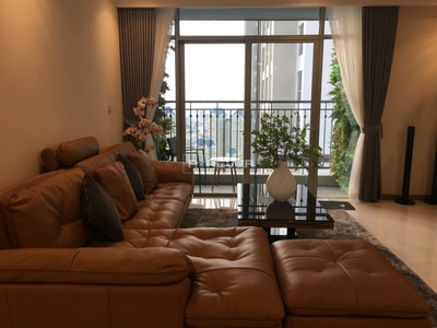  Căn hộ Vinhomes Central Park diện tích 135.2m² view sông và thành phố