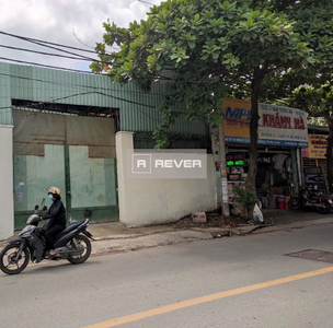  Nhà xưởng kho bãi diện tích 600m2, khu vực dân cư an ninh và yên tĩnh.