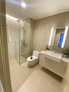  Căn hộ Urban Green hướng ban công tây nam nội thất cơ bản diện tích 83m²