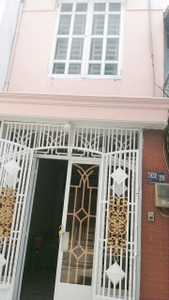 liênnhung.jpg Nhà phố đường Nguyễn Văn Cừ 4 tầng, diện tích 23m², hướng Tây Nam, pháp lý Sổ đỏ