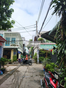  Nhà có 2 mặt tiền đường Số 20, diện tích đất 69m2 rộng thoáng.