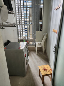 z4509955870758_5e90978c05396c7e57c3ec3b20352e59.jpg Căn hộ Vinhomes Central Park hướng ban công đông bắc đầy đủ nội thất diện tích 100m²