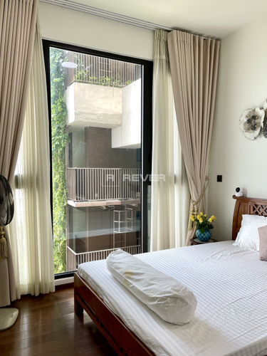 z4245320528560_7dc03fea43c35f9dec90760a6264b780.jpg Căn hộ 1PN siêu đẹp D'Edge nội thất siêu sang