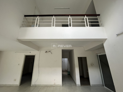 Căn hộ Phú Mỹ Thuận Apartment không có nội thất diện tích 169m²