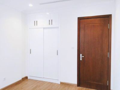 Căn hộ Vinhomes Central Park, Quận Bình Thạnh Căn hộ Vinhomes Central Park tầng 15 thiết kế 2 phòng ngủ, nội thất cơ bản.