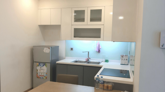 Studio Vinhomes Central Park, Quận Bình Thạnh Studio Vinhomes Grand Park tầng 30, bàn giao đầy đủ nội thất.