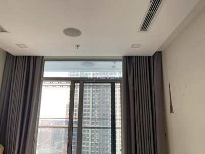  Căn hộ Vinhomes Central Park hướng ban công tây nam nội thất cơ bản diện tích 75.1m²