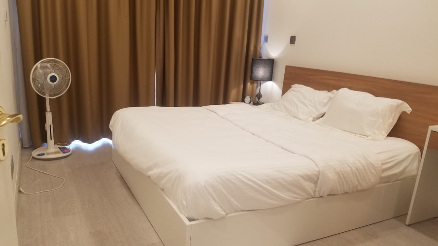 Căn hộ Vinhomes Golden River, Quận 1 Căn hộ Vinhomes Golden River tầng 22 có 1 phòng ngủ, đầy đủ nội thất.