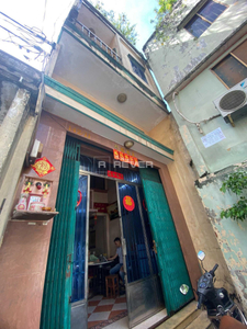 Nhà phố Đường Võ Văn Kiệt 2 tầng diện tích 52.5m² hướng tây bắc pháp lý sổ hồng.