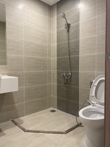  Căn hộ Vinhomes Grand Park tầng 16 nội thất cơ bản, view sông và thành phố thoáng mát