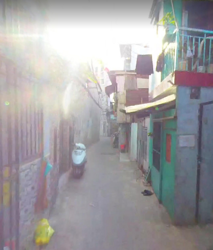 Nhà phố Quận 4 Nhà phố có cửa hướng Đông Nam mát mẻ, diện tích nhà 90m2.