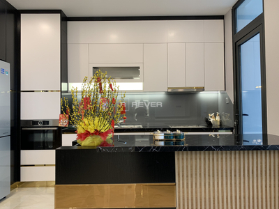  Căn hộ Vinhomes Golden River đầy đủ nội thất diện tích 121.8m²