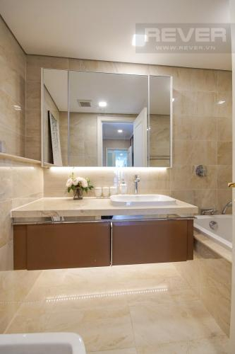  Căn hộ Vinhomes Golden River đầy đủ nội thất diện tích 159.5m².