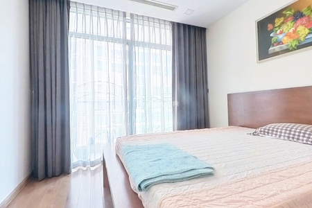  Căn hộ Vinhomes Central Park hướng Đông Bắc, diện tích 82m²