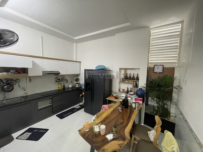 Nhà phố Quận 12 Nhà phố thiết kế 1 trệt, 1 lầu diện tích 69m2, nội thất cơ bản.