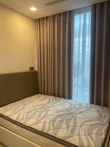  Căn hộ Vinhomes Golden River đầy đủ nội thất diện tích 100m².