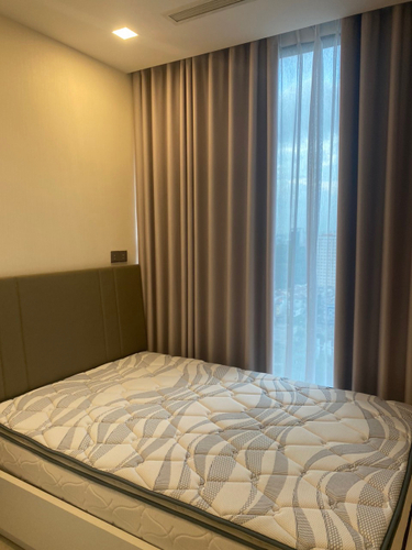  Căn hộ Vinhomes Golden River đầy đủ nội thất diện tích 100m².