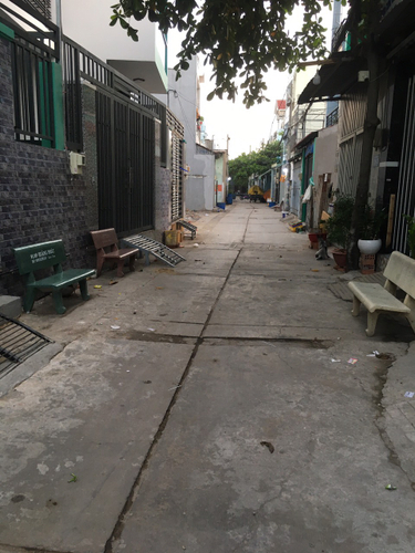Nhà phố Quận Bình Tân Nhà phố có cửa hướng Tây đón nắng sớm, sổ hồng riêng bàn giao ngay.