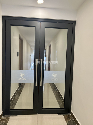 z4392345037636_d2c0fd39e02ec7a6aff9950d28e6add8.jpg Căn hộ Vinhomes Grand Park hướng ban công đông bắc nội thất cơ bản diện tích 61.4m²