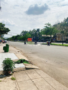 Mặt bằng kinh doanh Quận Bình Tân Mặt bằng kinh doanh diện tích 75m2, khu vực dân cư đông đúc.